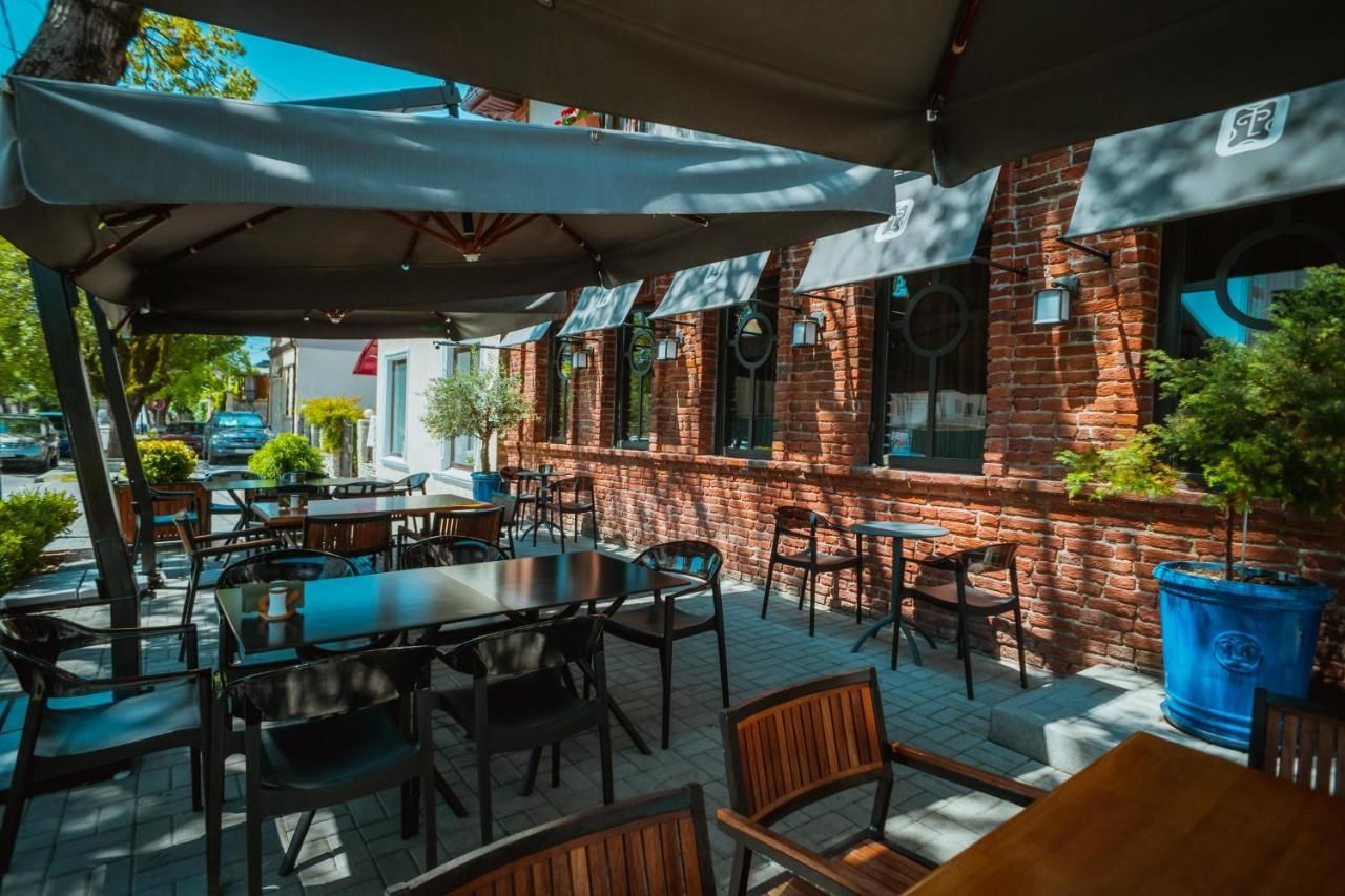 Отель Leon Boutique Hotel Сухум-14