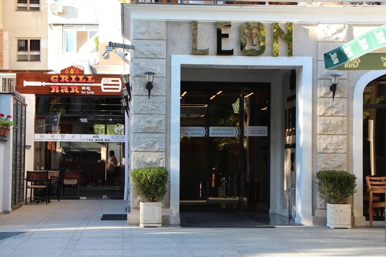 Отель Leon Boutique Hotel Сухум