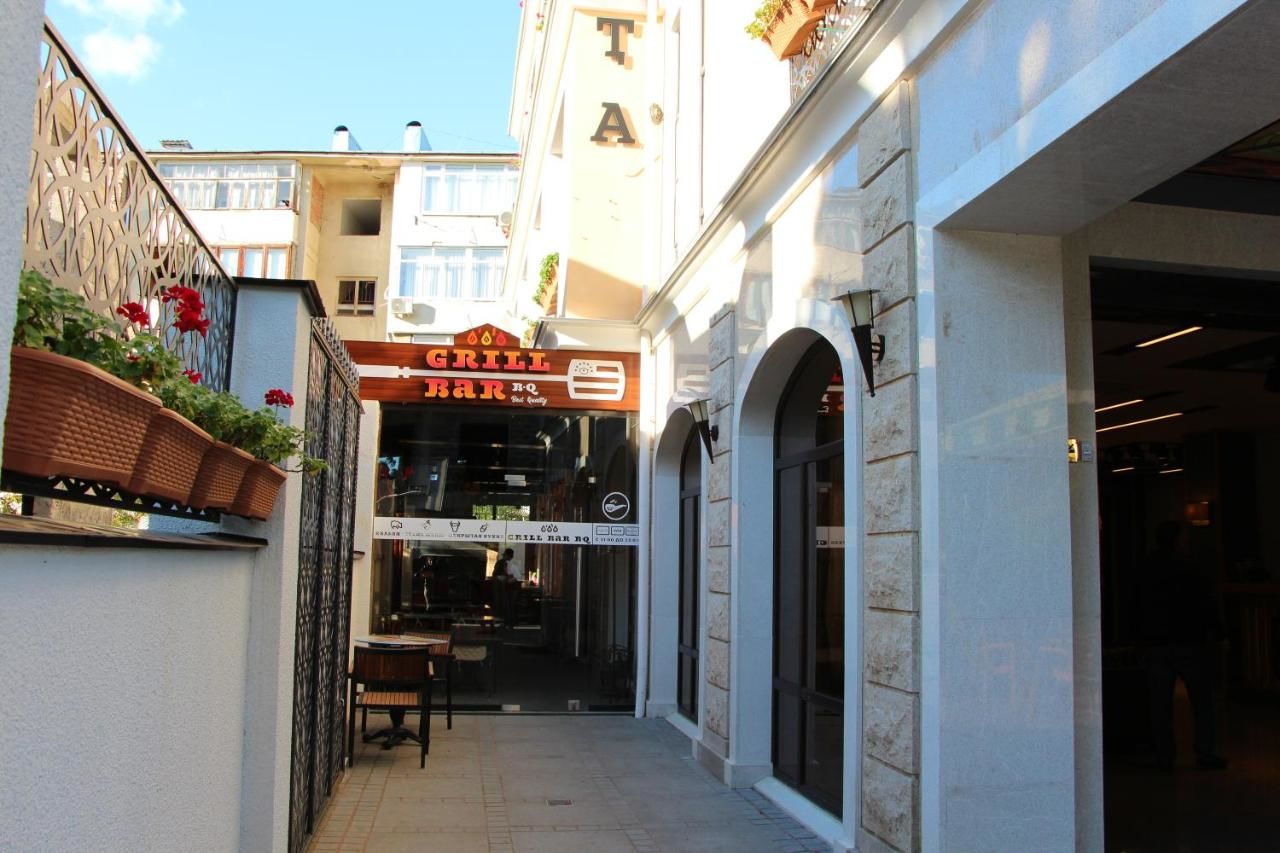 Отель Leon Boutique Hotel Сухум-23