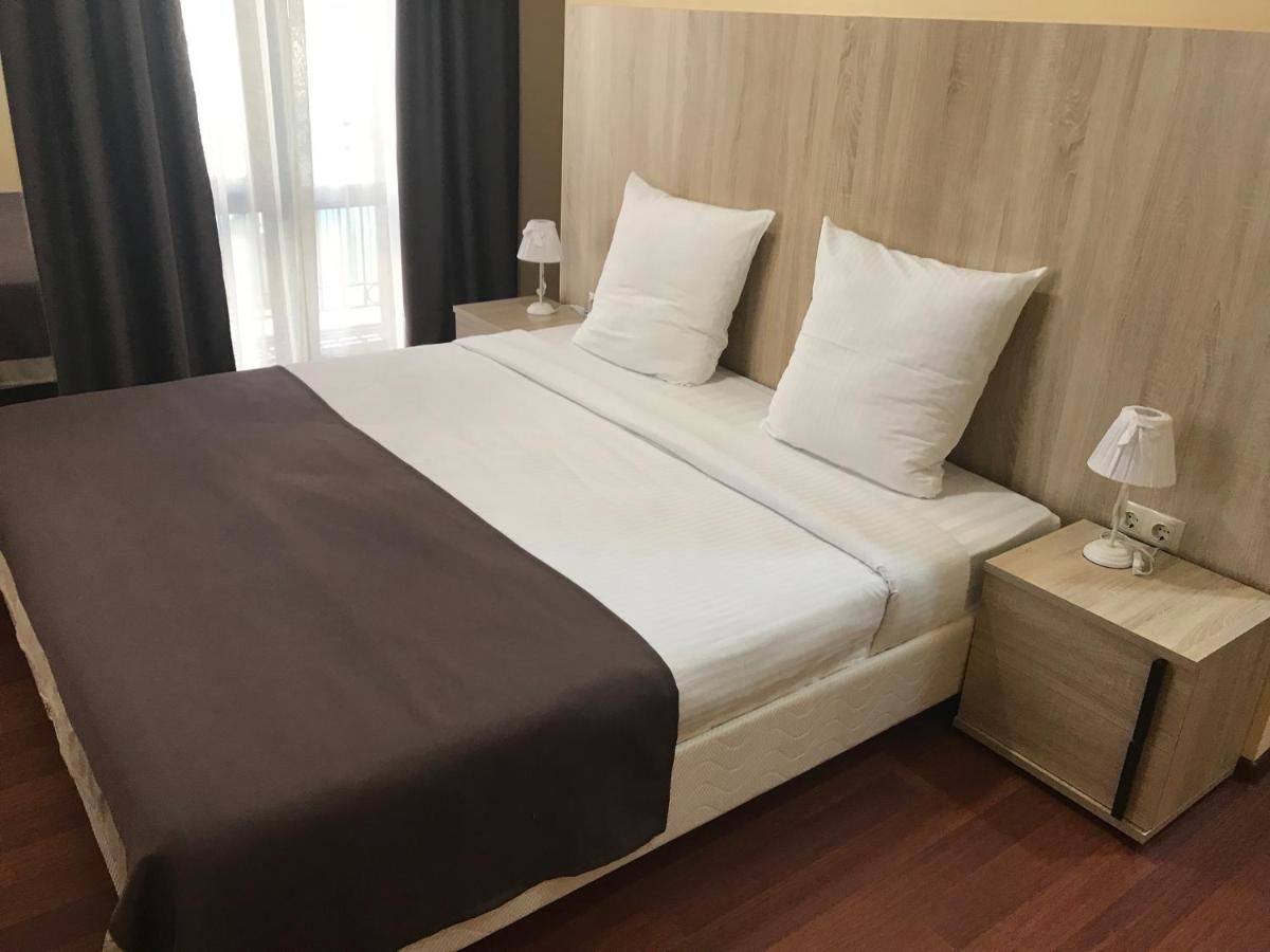 Отель Leon Boutique Hotel Сухум