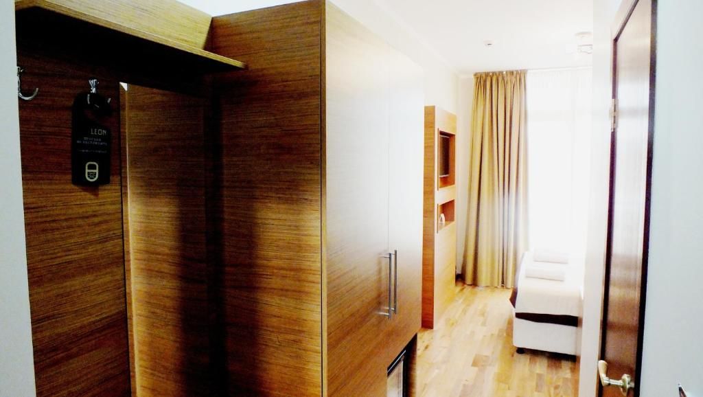 Отель Leon Boutique Hotel Сухум
