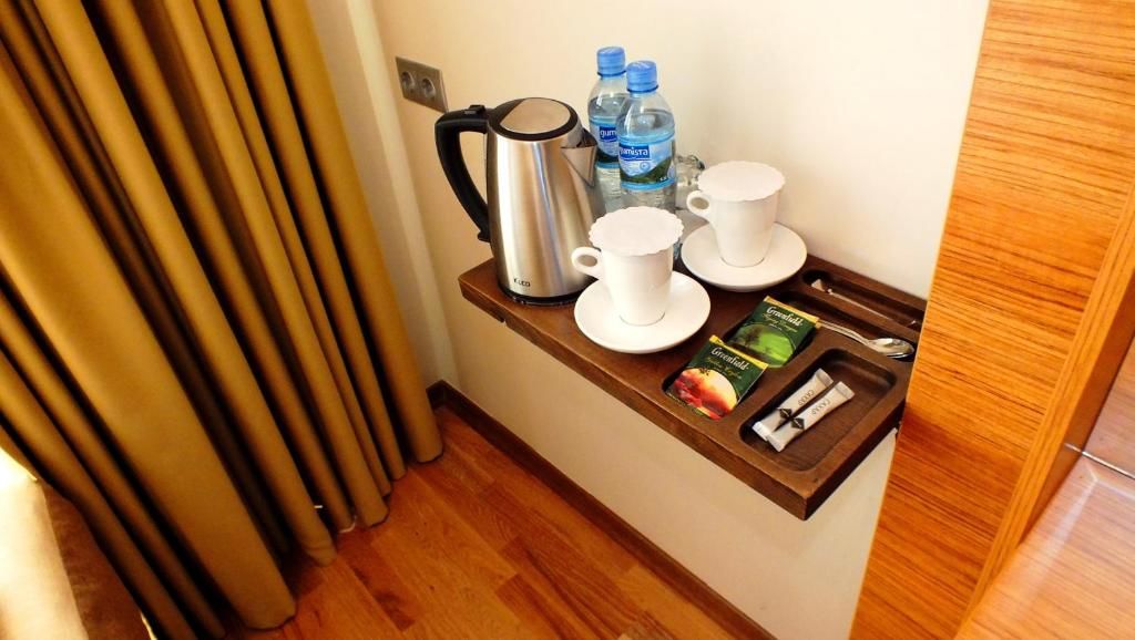 Отель Leon Boutique Hotel Сухум