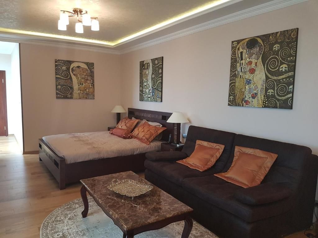 Отель Leon Boutique Hotel Сухум
