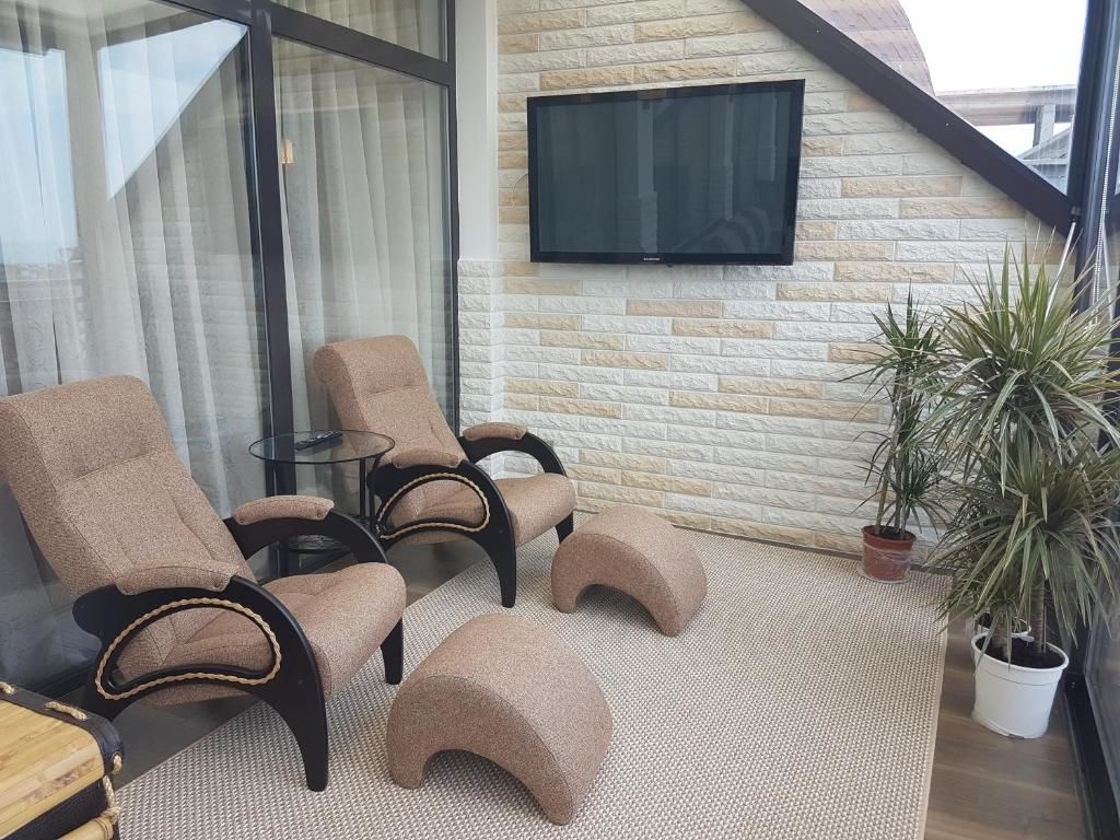 Отель Leon Boutique Hotel Сухум